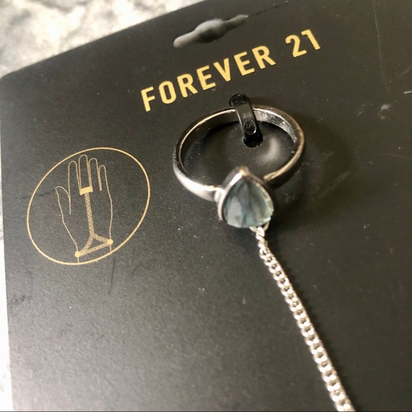 NWT F21 Abalone Shell Hand Chain w/ Ring - Picture 2 of 4